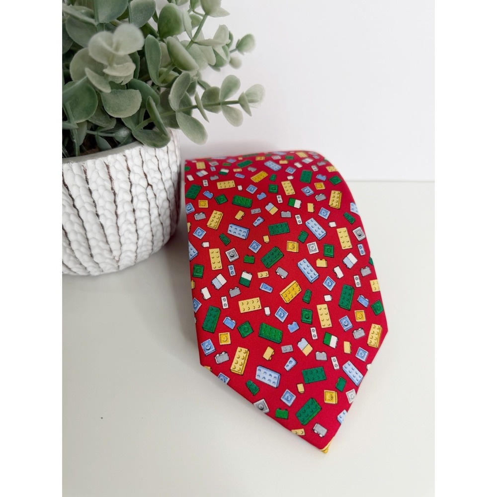 NEW Jos. A. Bank Red Silk LEGO Novelty Necktie Retro Geek Whimsical 3 1/2 X 58